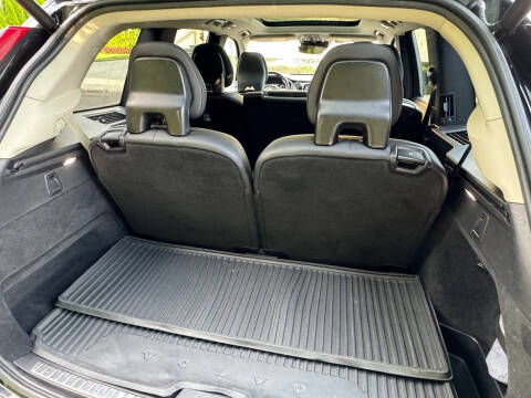 2022 Volvo XC90 T5 Momentum