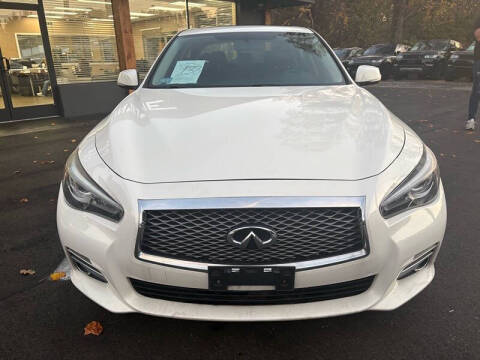 2015 Infiniti Q50