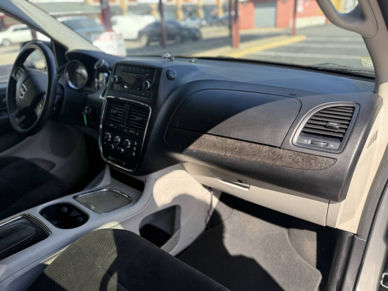 2012 Dodge Grand Caravan SXT