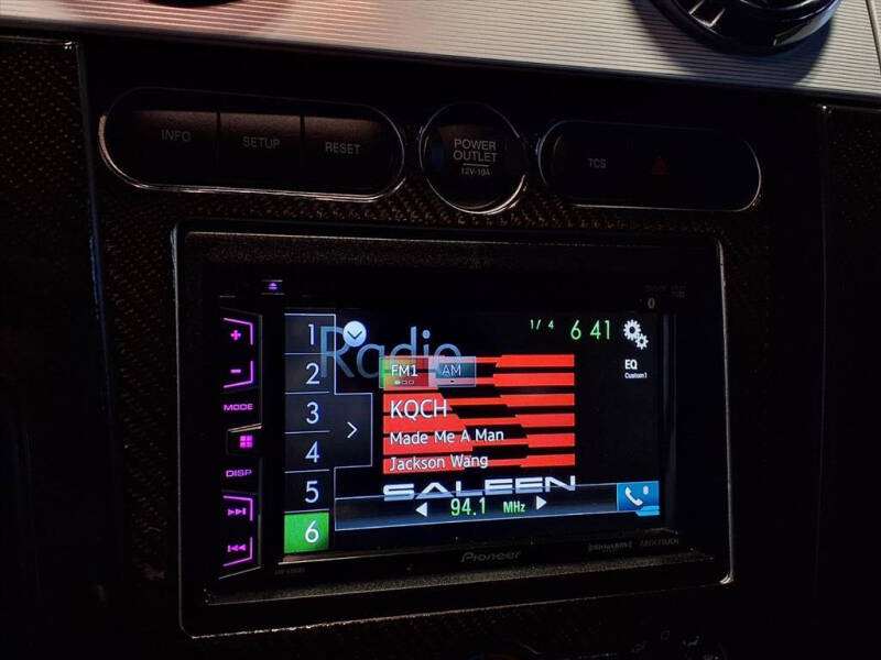 2005 Ford Mustang GT Premium