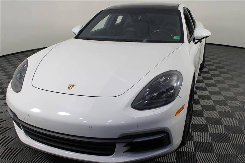 2017 Porsche Panamera