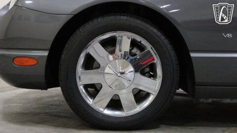 2003 Ford Thunderbird