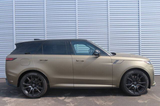 2024 Land Rover Range Rover Sport SV Edition One Carbon Bronze