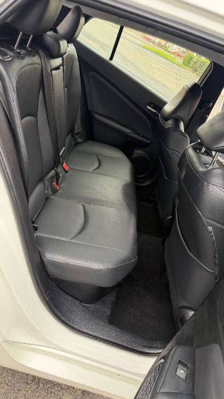 2018 Toyota Prius Four Touring