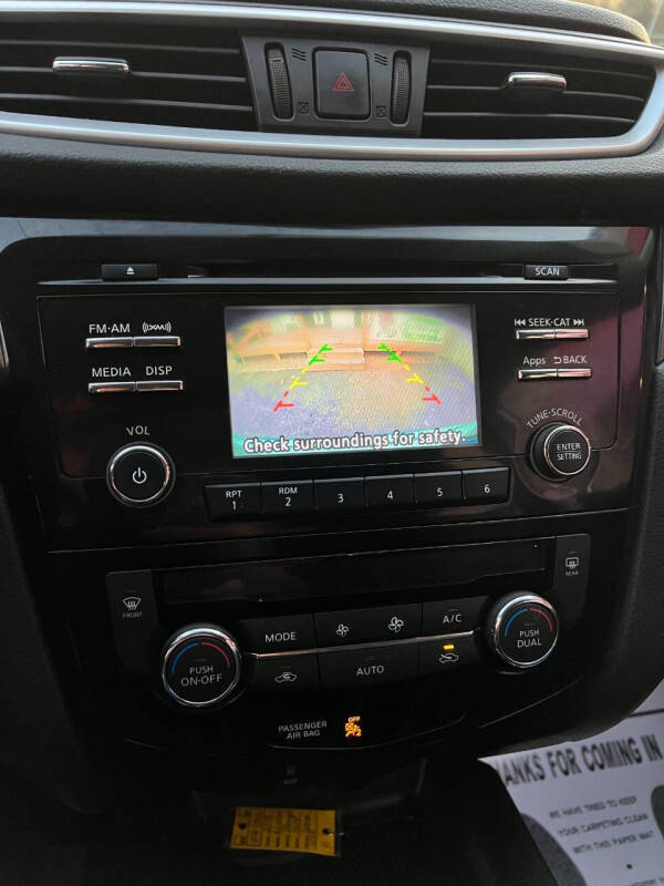 2016 Nissan Rogue SV