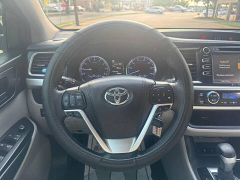 2018 Toyota Highlander LE Plus