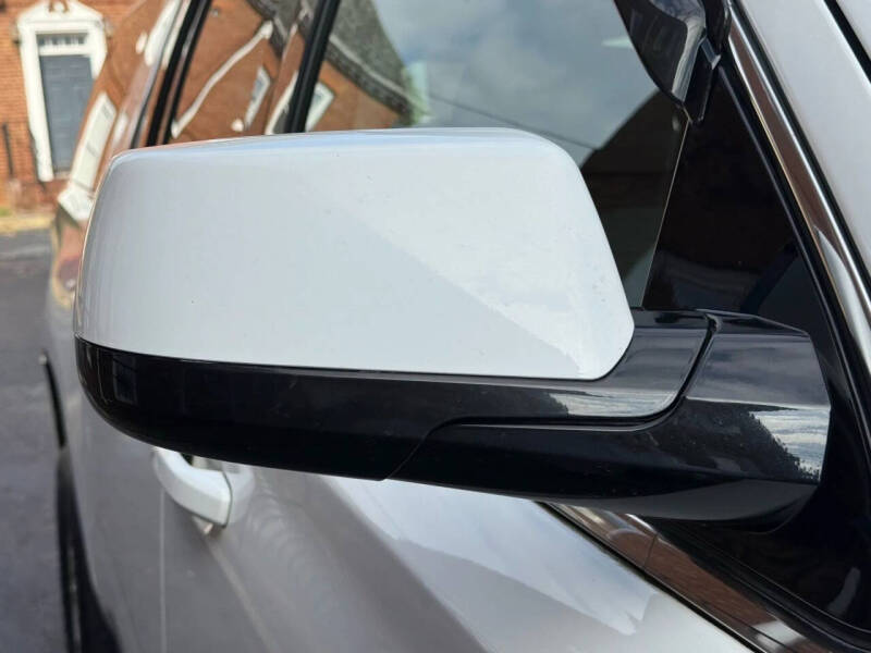 2019 GMC Yukon XL SLT