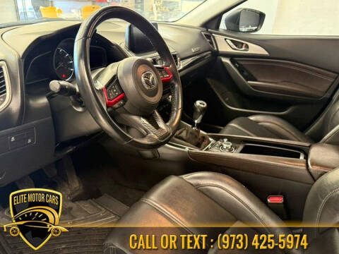 2018 Mazda MAZDA3 Touring