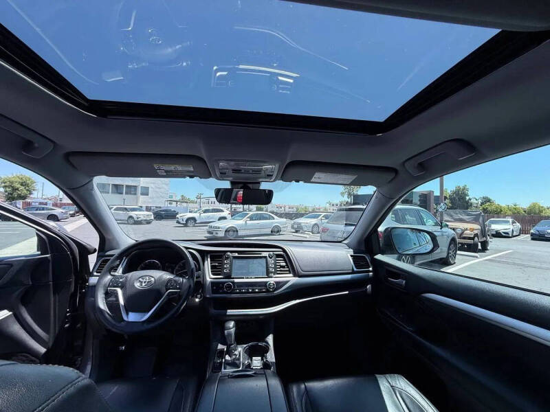 2017 Toyota Highlander