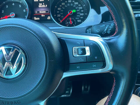 2018 Volkswagen Golf GTI S