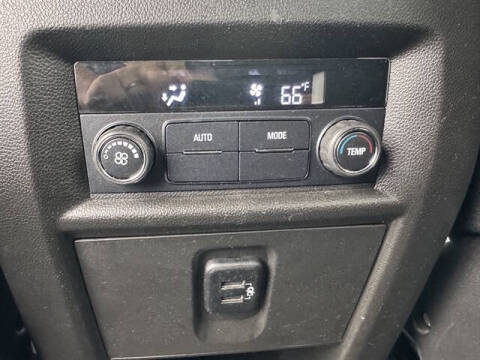 2018 Chevrolet Traverse LT Cloth