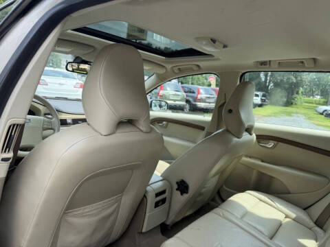 2009 Volvo V70 3.2