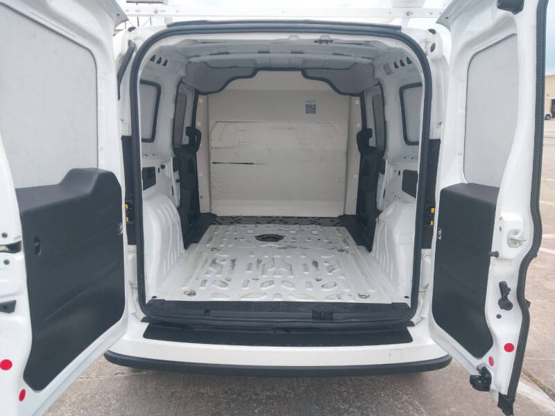 2021 RAM Promaster City SLT photo 7