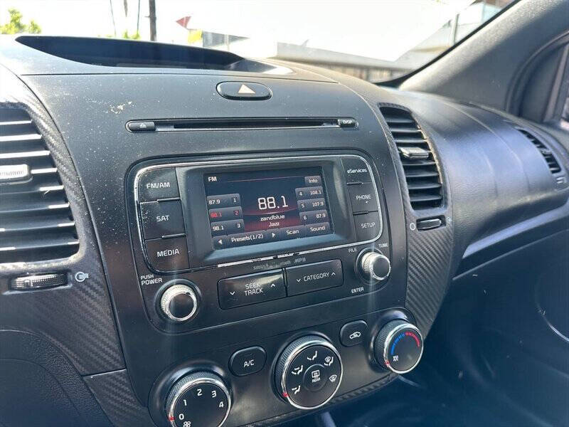 2016 Kia Forte Koup SX