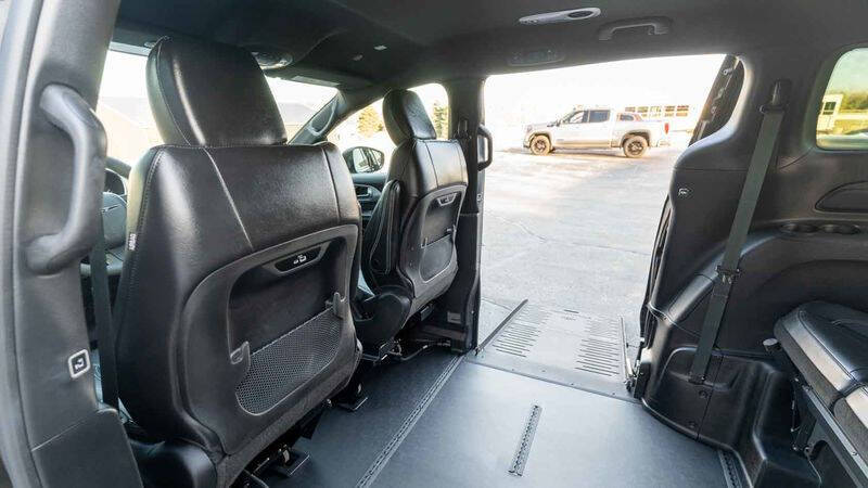 2022 Chrysler Pacifica Touring L