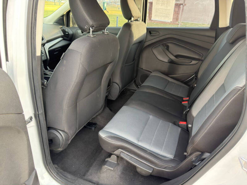 2019 Ford Escape S