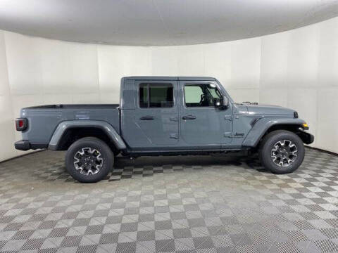 2026 Jeep Gladiator Sahara
