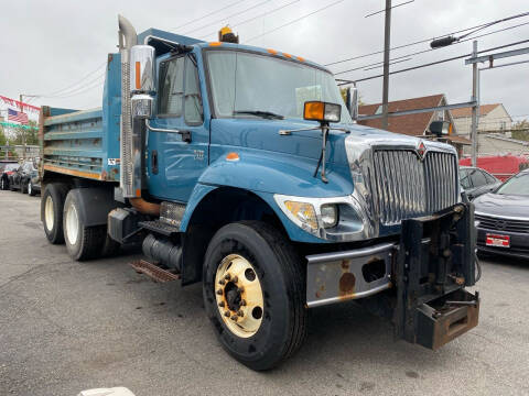 2005 International WorkStar 7400 for sale at Windy City Motors in Chicago IL