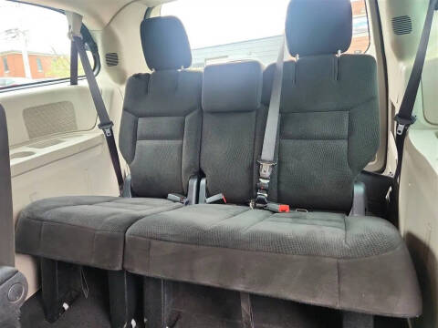 2016 Dodge Grand Caravan American Value Package