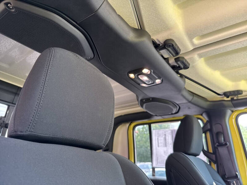 2023 Jeep Gladiator Willys