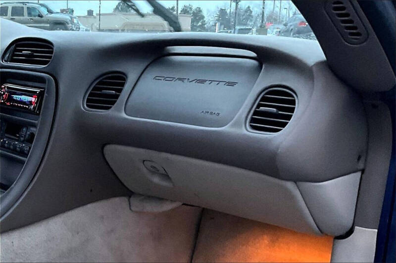 2004 Chevrolet Corvette