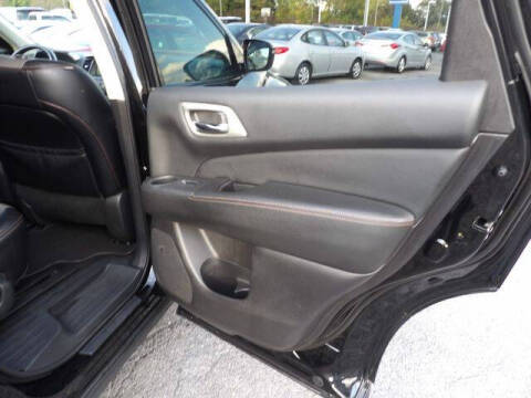 2019 Nissan Pathfinder SV