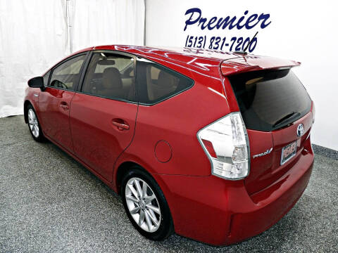 2014 Toyota Prius v Five