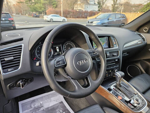 2016 Audi Q5 2.0T quattro Premium Plus