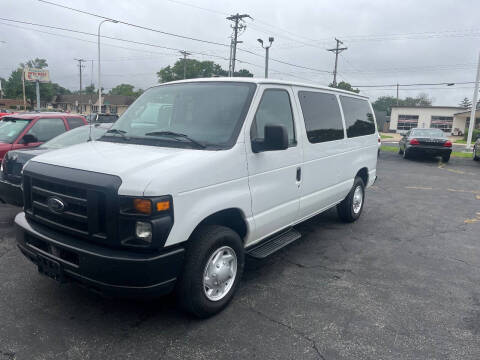 2009 Ford E-Series E-150 XL