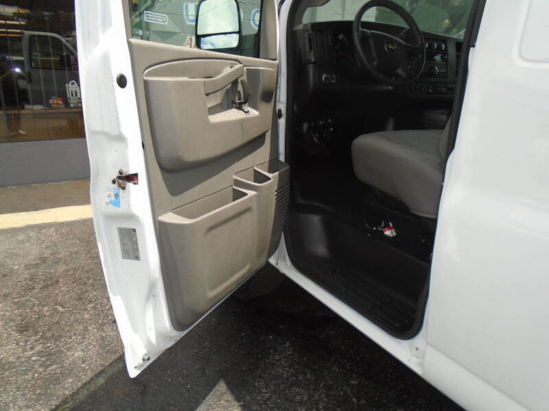 2017 Chevrolet Express 2500