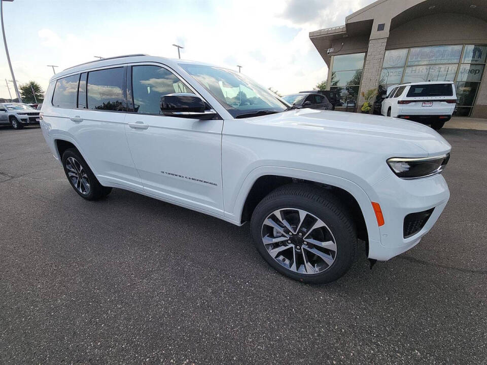 2024 Jeep Grand Cherokee L for sale at Victoria Auto Sales in Victoria, MN