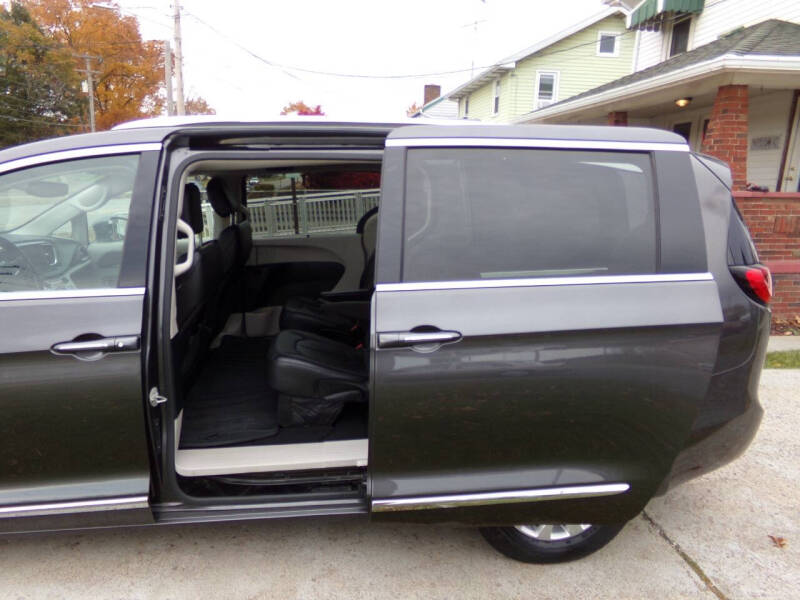 2018 Chrysler Pacifica Touring L