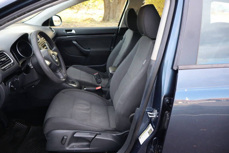 2010 Volkswagen Jetta SportWagen S PZEV