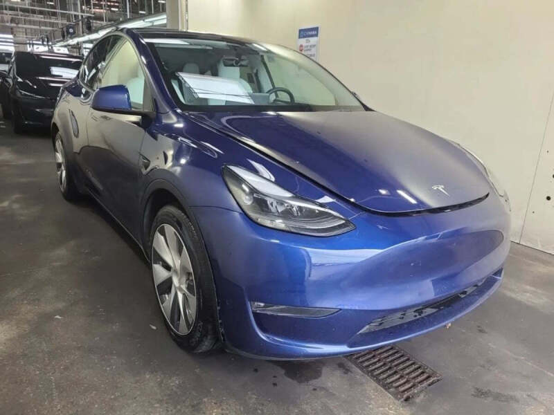 2023 Tesla Model Y Long Range