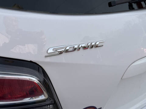 2019 Chevrolet Sonic LT Auto Fleet