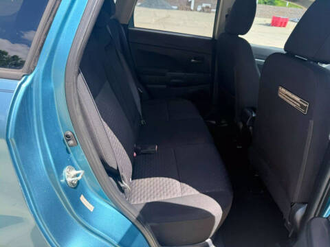 2011 Mitsubishi Outlander Sport SE