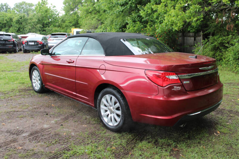 2013 Chrysler 200 Touring