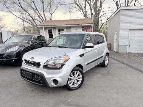 2012 Kia Soul +