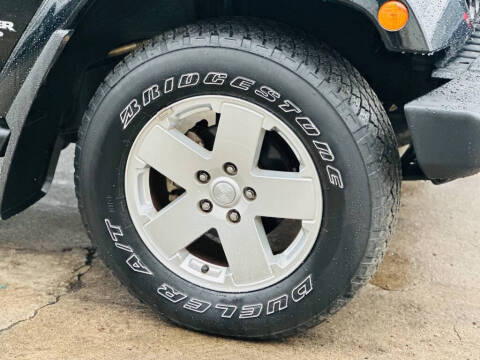 2012 Jeep Wrangler Unlimited Sahara