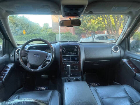2010 Ford Explorer Limited