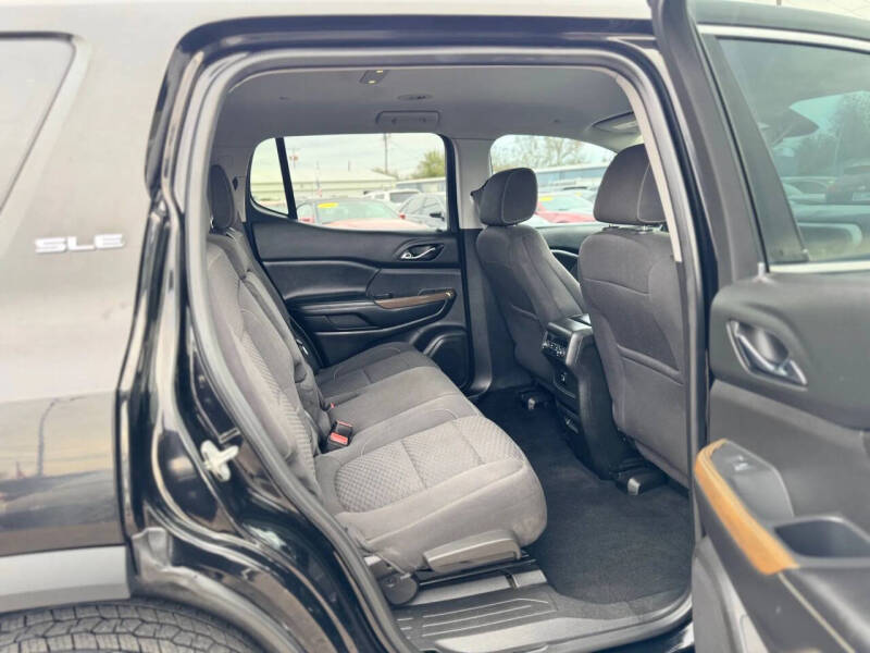 2017 GMC Acadia SLE-1