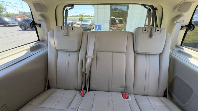 2016 Lincoln Navigator Select