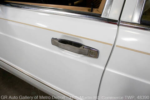 1991 Mercedes-Benz 560-Class 560 SEL