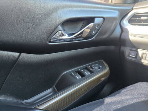 2017 GMC Acadia SLE-2