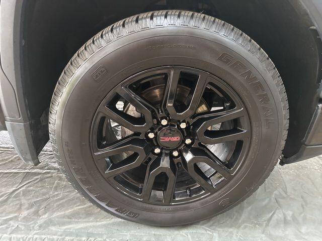 2025 GMC Sierra 1500 Elevation Standard