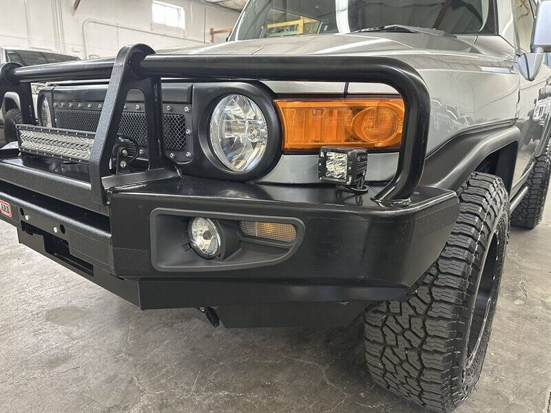 2012 Toyota FJ Cruiser