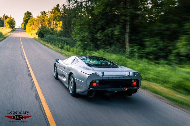 1993 Jaguar XJ 220