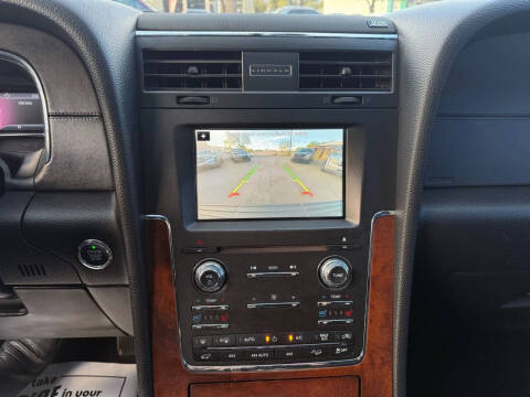 2016 Lincoln Navigator Select