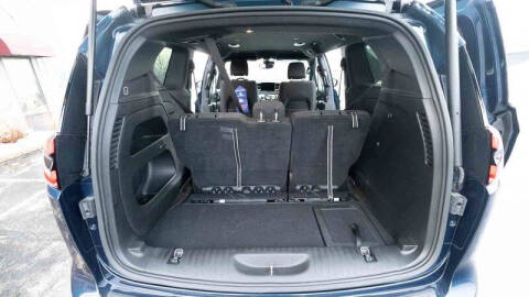 2024 Chrysler Pacifica Touring