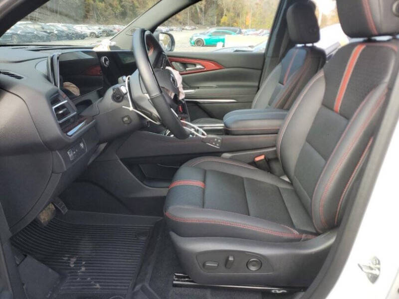 2025 Chevrolet Traverse RS